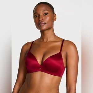 Victoria’s Secret So Obsessed Smooth Wireless Push-Up Bra in Red Lacquer